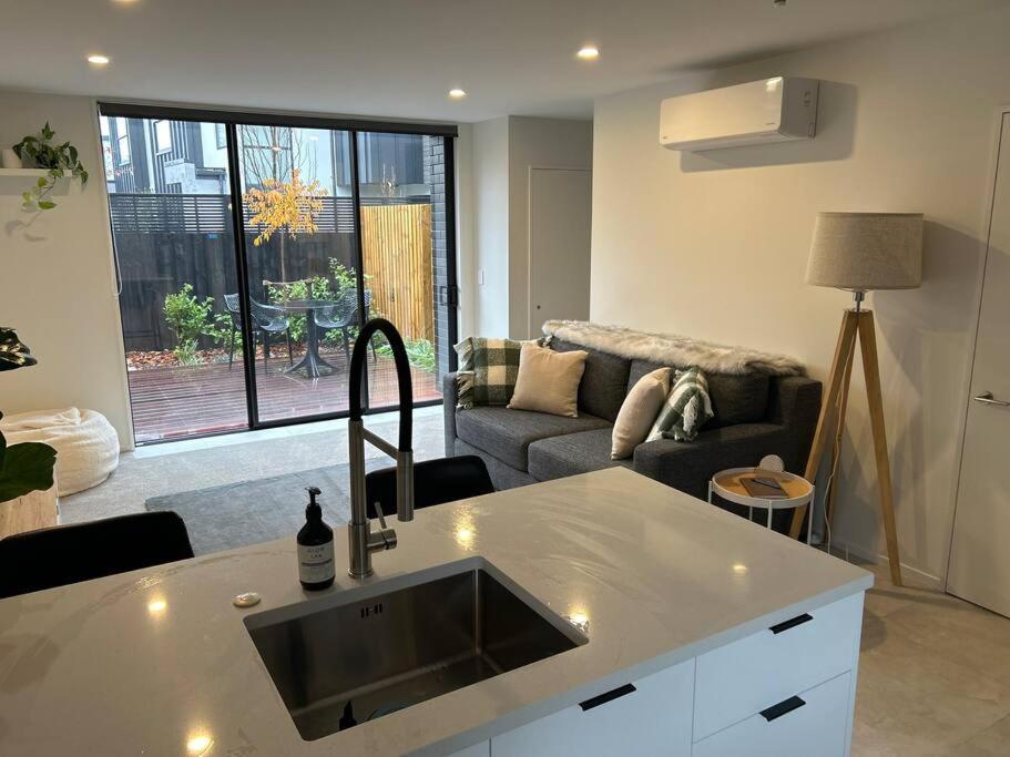 Luxury 2 Bedroom Hideout Near Cbd,Merivale Mall Christchurch Exterior photo